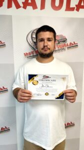 CjQKMFNuYXBjaGF0LzEzLjU1LjAuNTQgKGlQaG9uZTE3LDI7IGlPUyAxOC42OyBnemlwKSAC